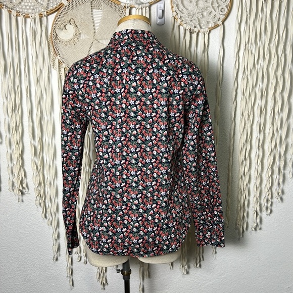 J. Crew Liberty Fabric Long Sleeve Button Down Floral Top Size 6 - Picture 4 of 12